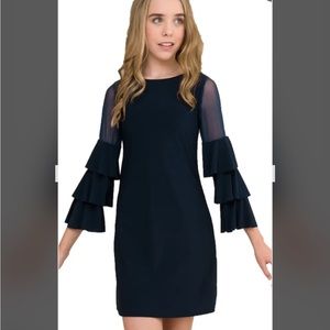 Adorable Un Deux Tepis dress- size 12. Worn once. Poly/spandex blend